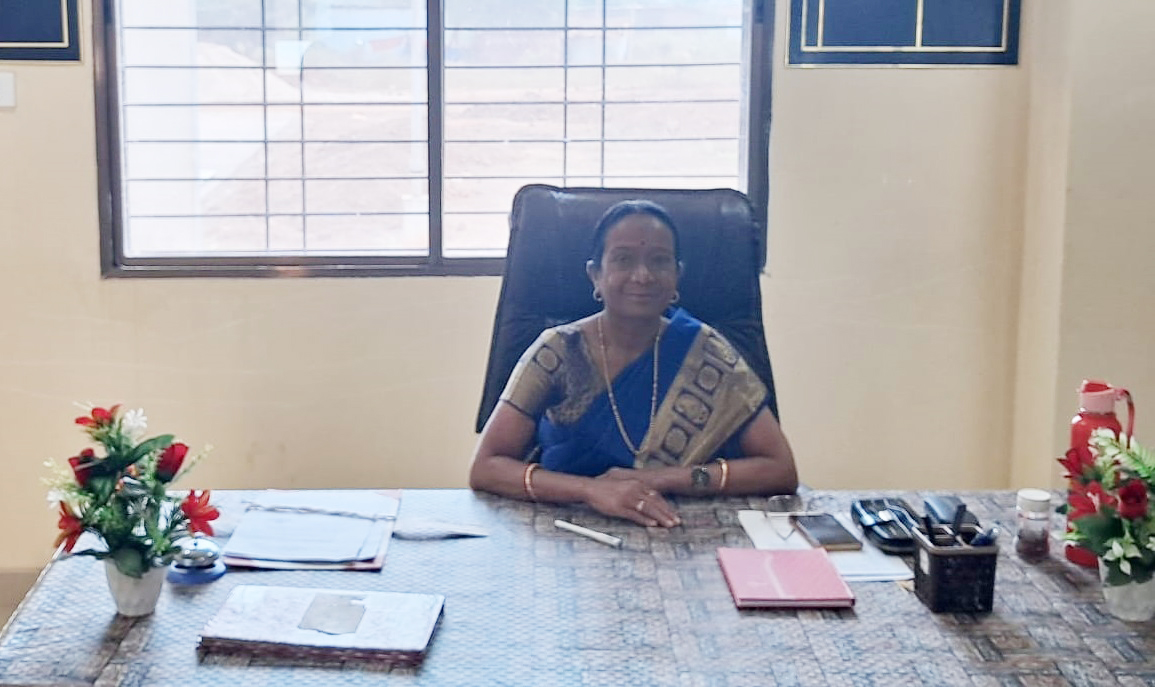 PRINCIPAL'S DESK